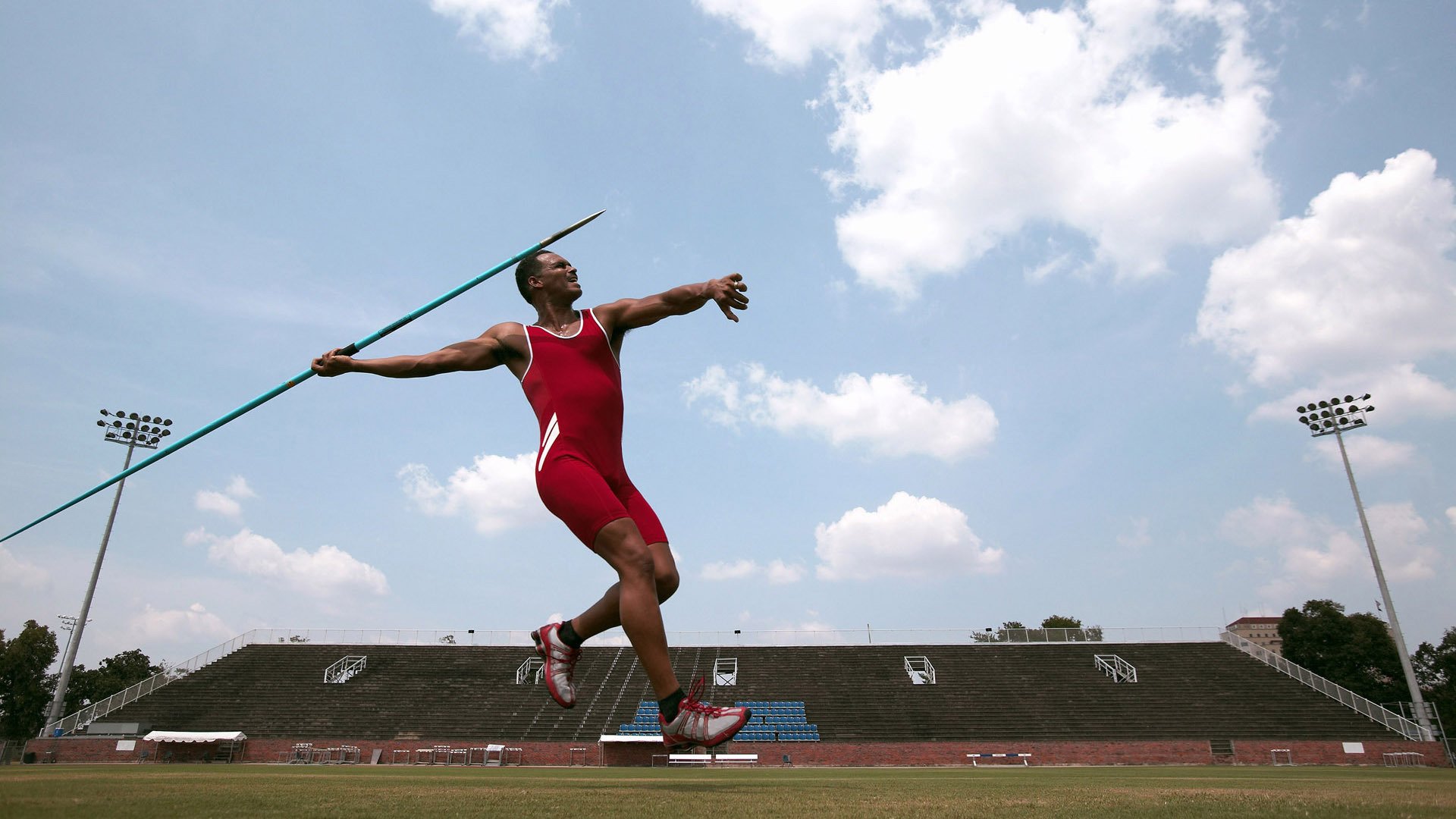 克洛普不断创新战术，带队冲击历史佳绩