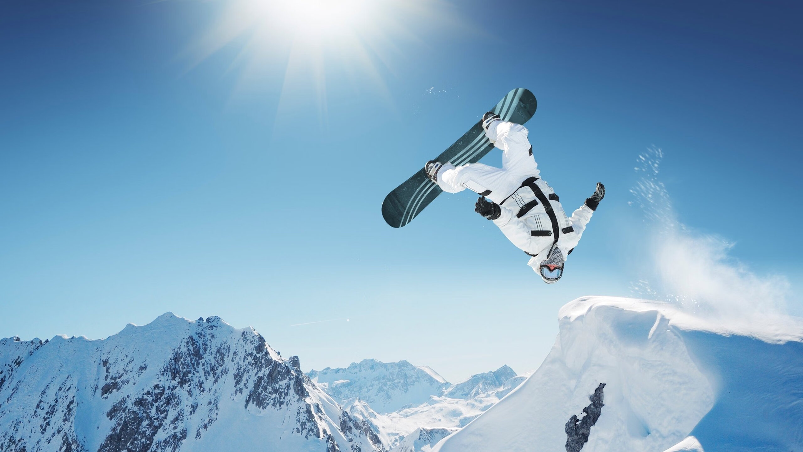 达里尔·基：凭借精准的场上判断，他为全黑队进攻提供了重要保障